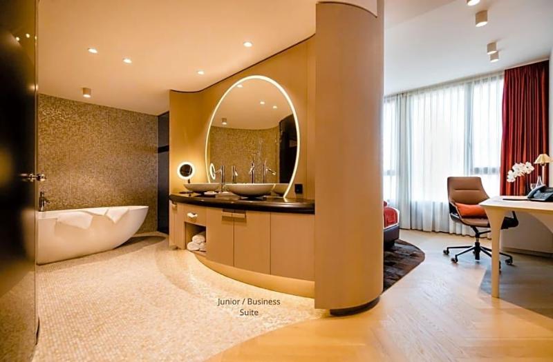 Hotel Neues Tor image
