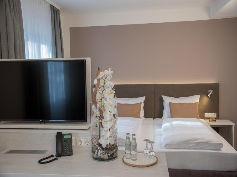 Hotel Kurhaus Bad Bocklet image