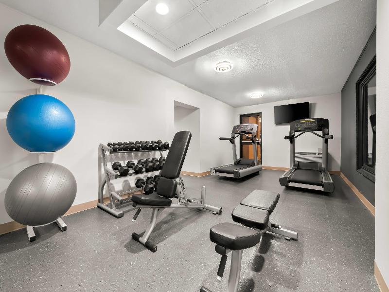 Suburban Studios Kearney image 3