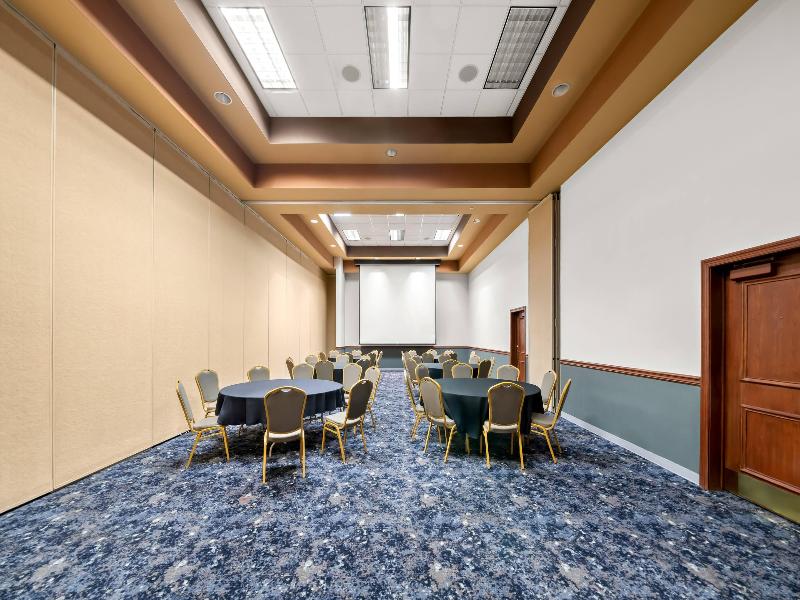 Suburban Studios Kearney image