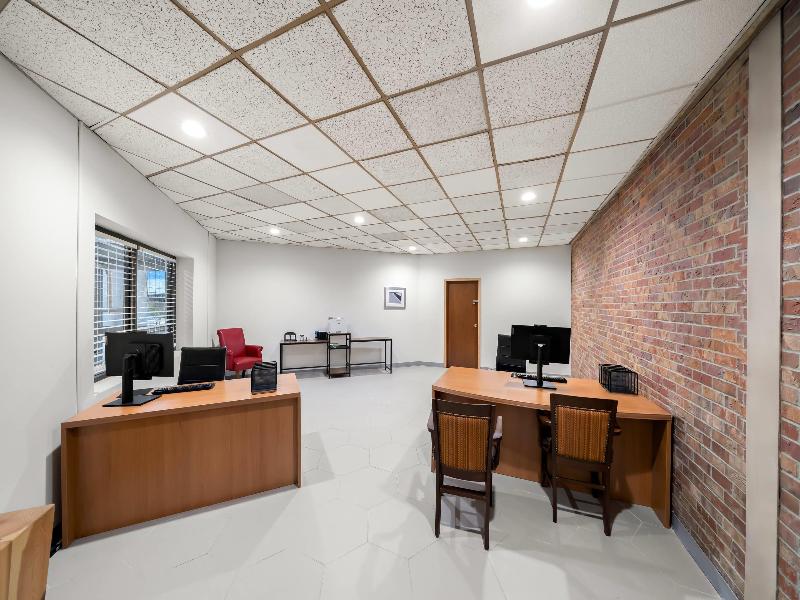 Suburban Studios Kearney image