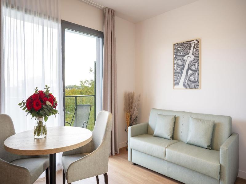 Residhome Paris Senart image