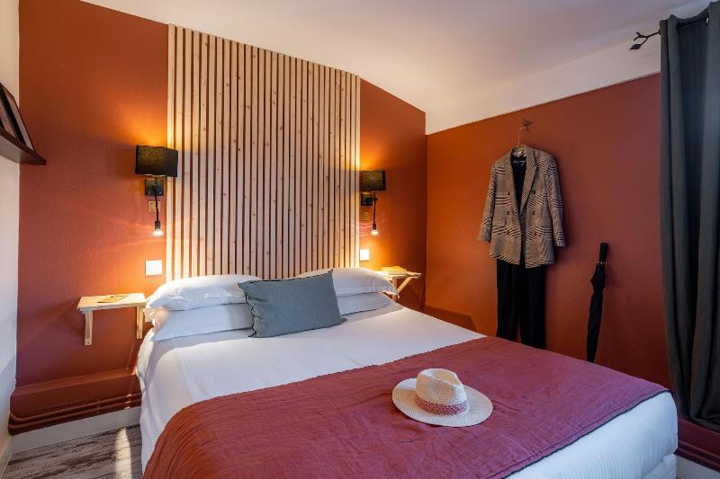 Hotel Madame image