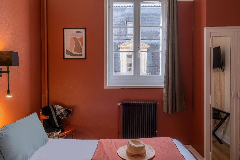 Hotel Madame image