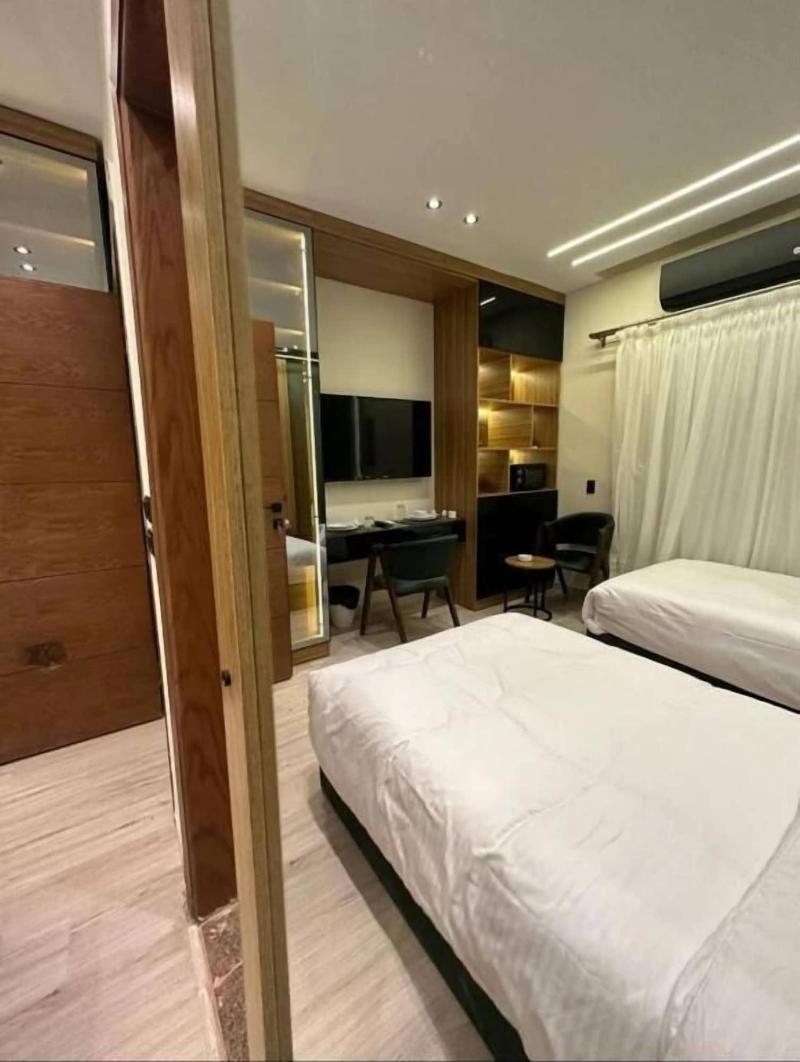 Elite Boutique Hotel image