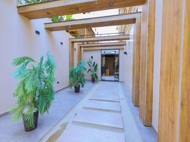 Elite Boutique Hotel image