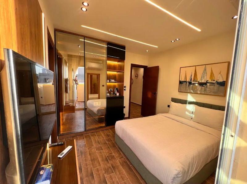 Elite Boutique Hotel image