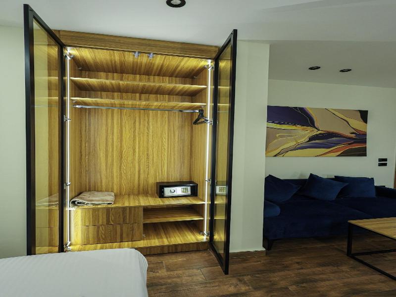 Elite Boutique Hotel image