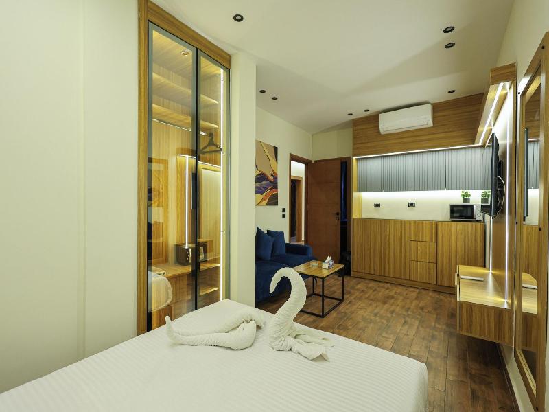 Elite Boutique Hotel image