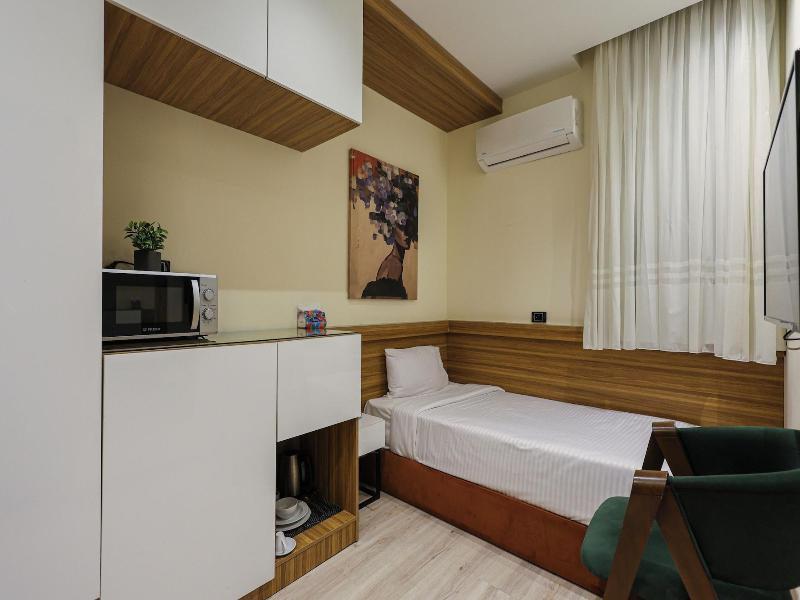 Elite Boutique Hotel image