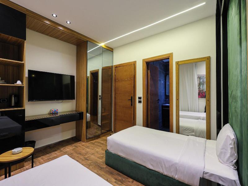 Elite Boutique Hotel image