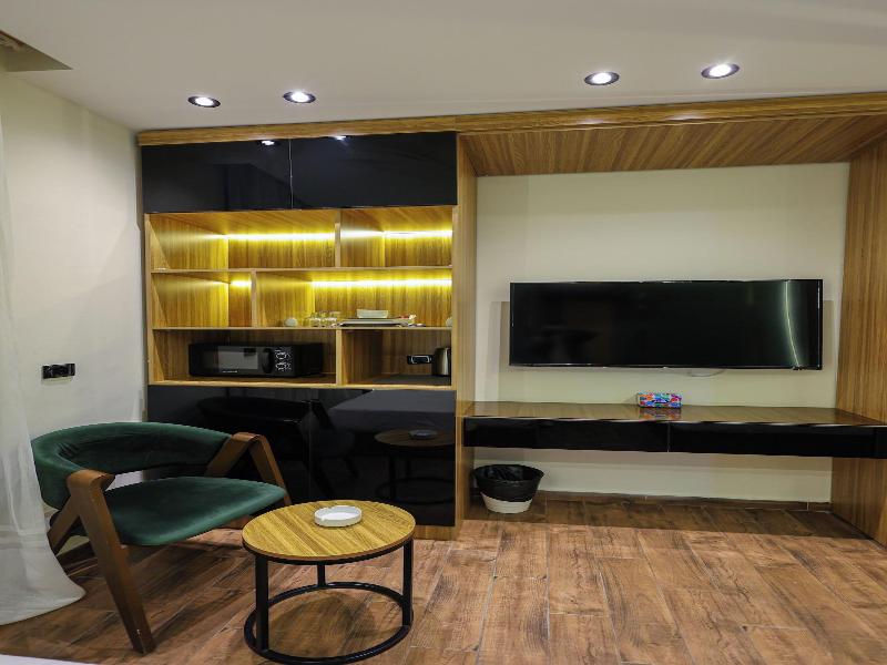 Elite Boutique Hotel image
