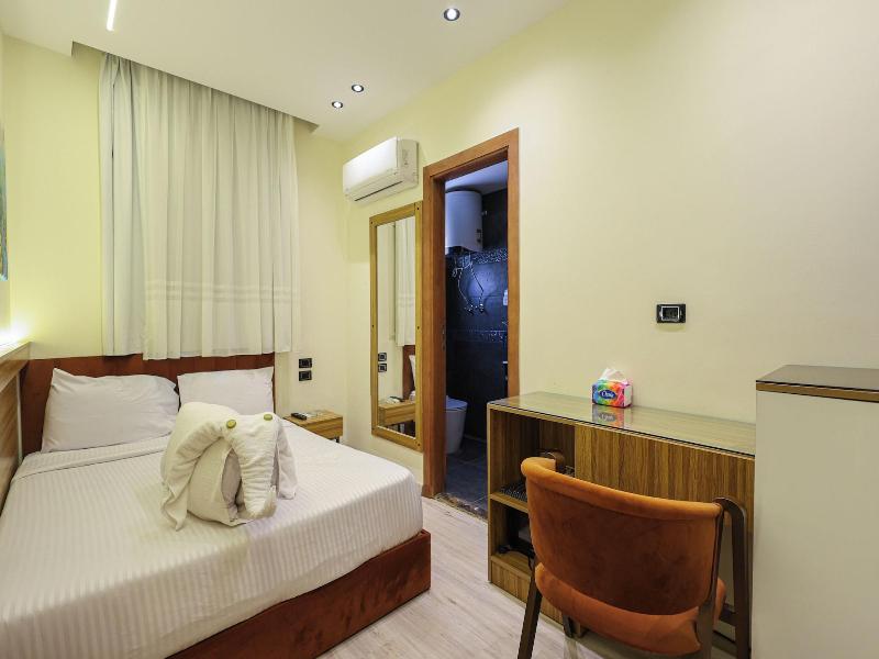 Elite Boutique Hotel image
