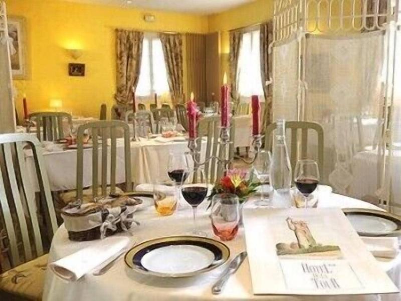 Hã´tel-restaurant De La Tour image