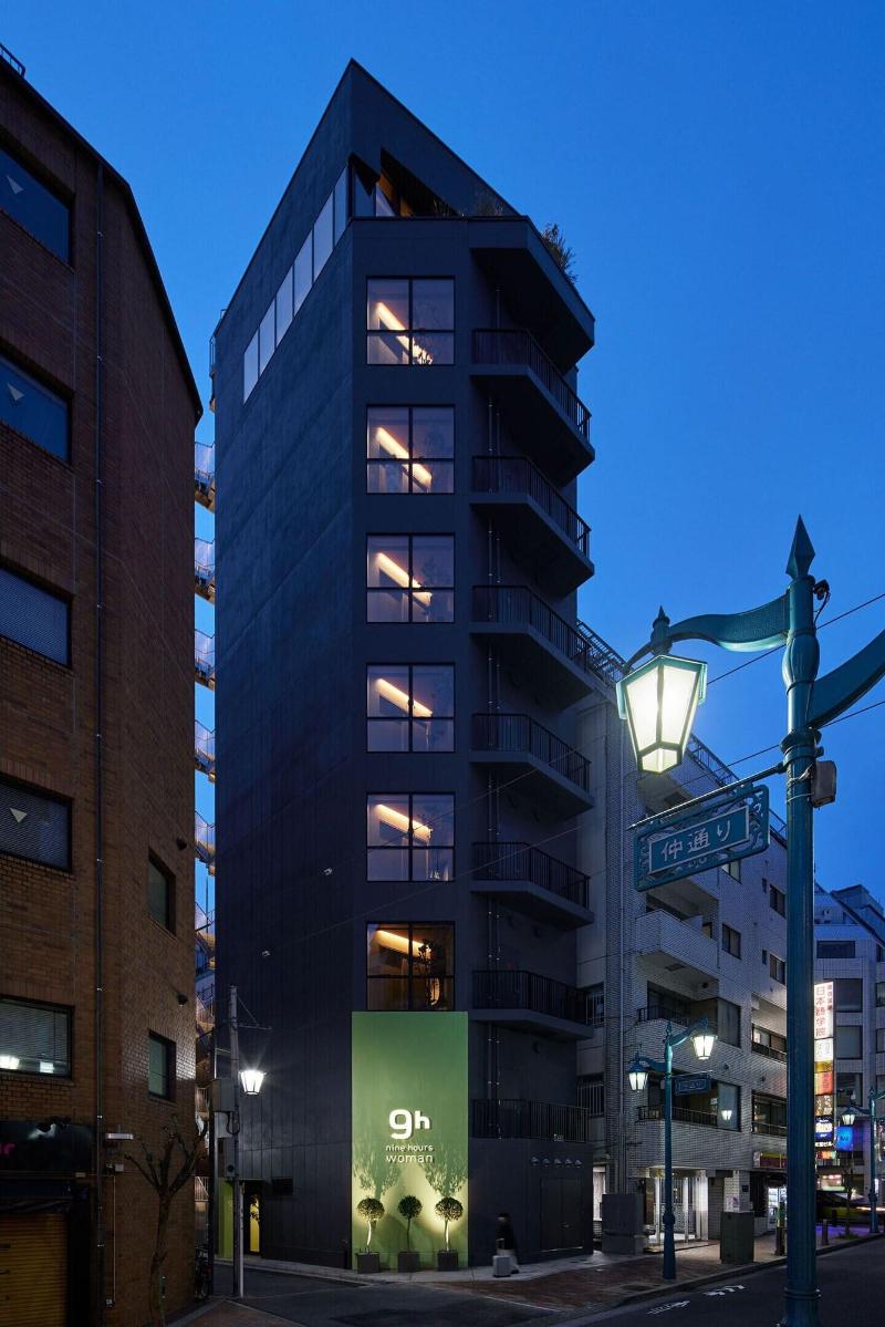9h Nine Hours Woman Shinjuku image