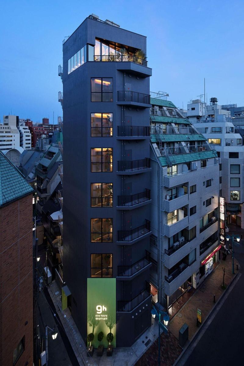 9h Nine Hours Woman Shinjuku image
