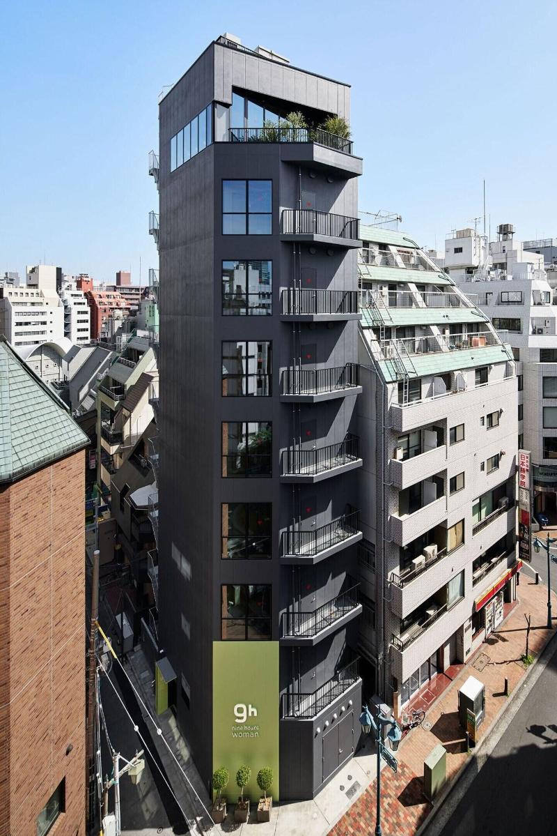 9h Nine Hours Woman Shinjuku image