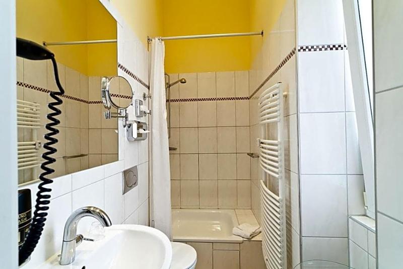 Hotel Vivaldi Berlin Am Kurfv Rstendamm image