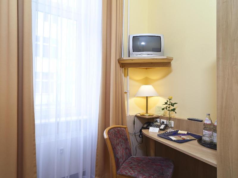Hotel Vivaldi Berlin Am Kurfv Rstendamm image