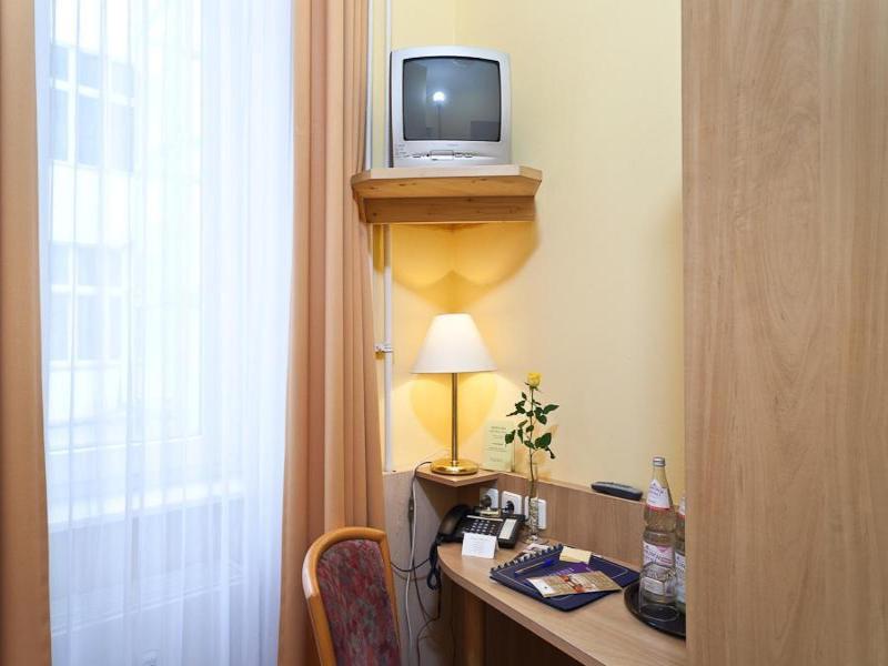 Hotel Vivaldi Berlin Am Kurfv Rstendamm image