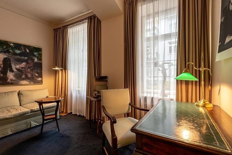 Hotel Olympic image