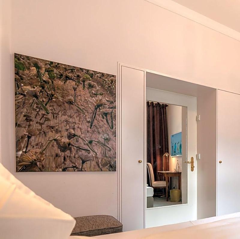 Hotel Olympic image