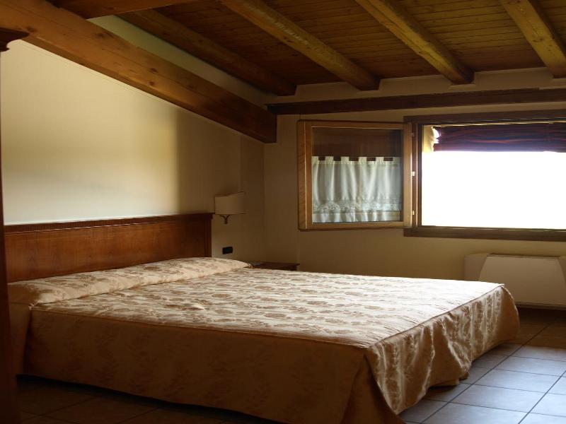 Hotel Fondo Catena image