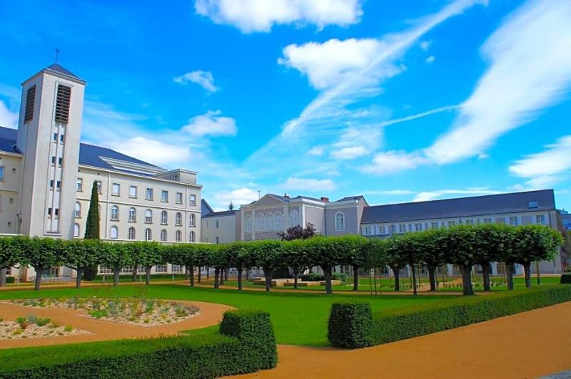 Hostellerie Bon Pasteur image