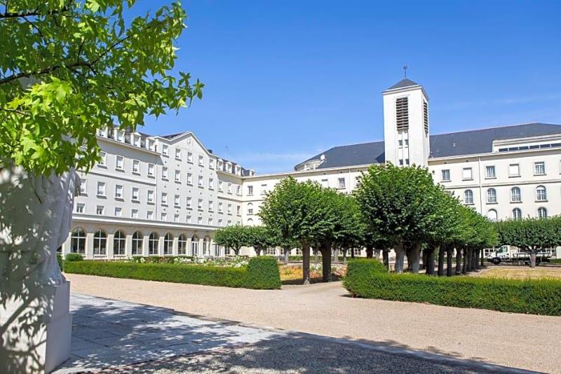 Hostellerie Bon Pasteur image