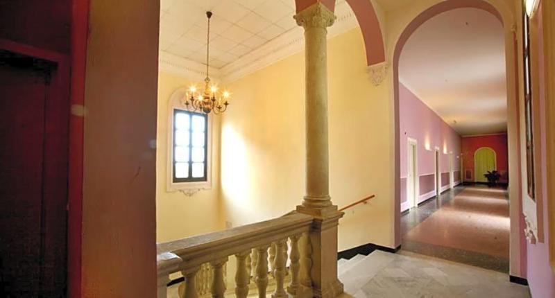 Relais Real Collegio image