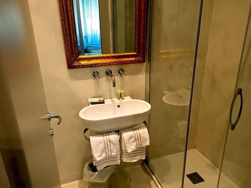 Relais Real Collegio image