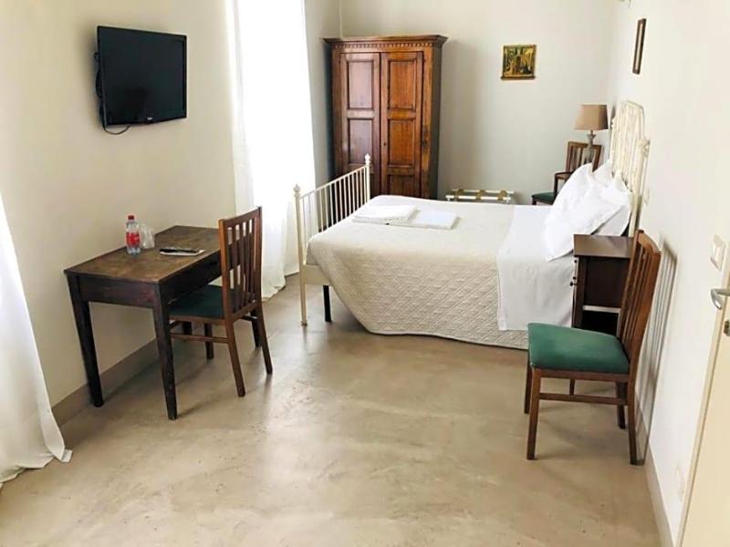 Relais Real Collegio image