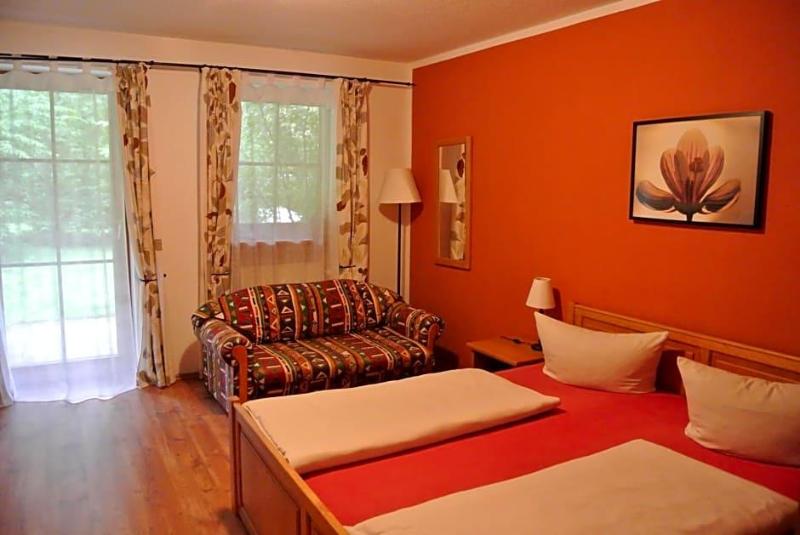 Zwieseler Waldhaus image