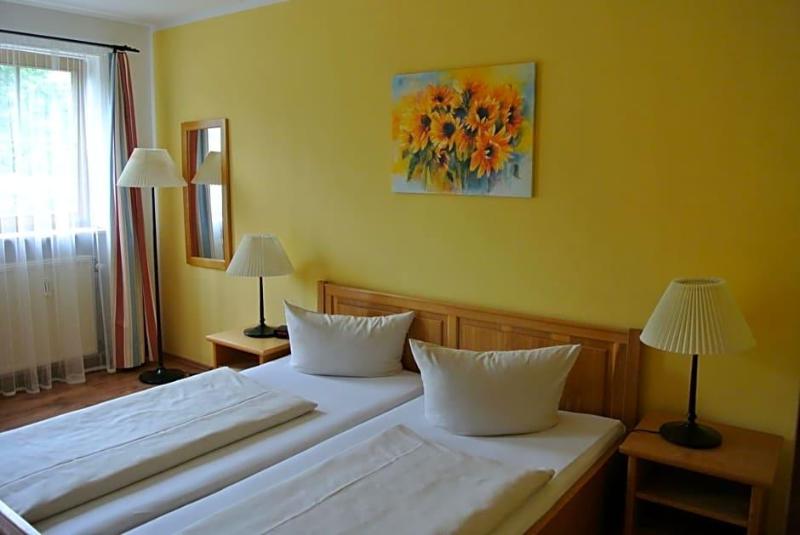 Zwieseler Waldhaus image