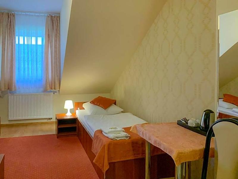 Hotel Ostoja image