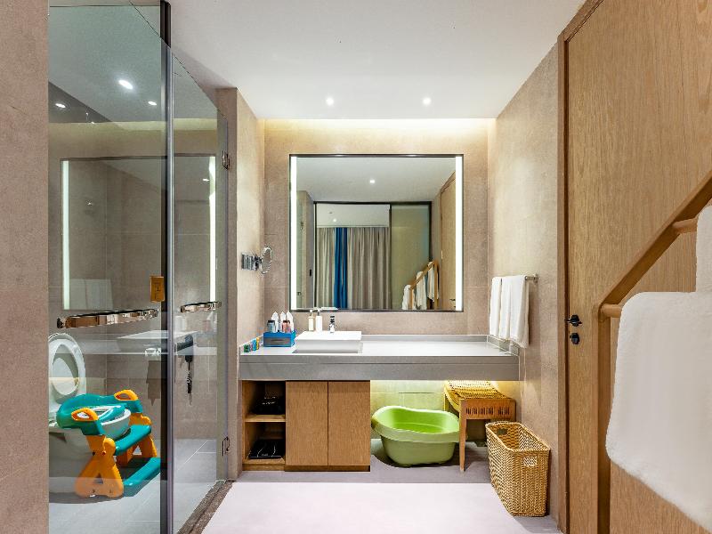 Holiday Inn Hainan Xiangshui Bay image