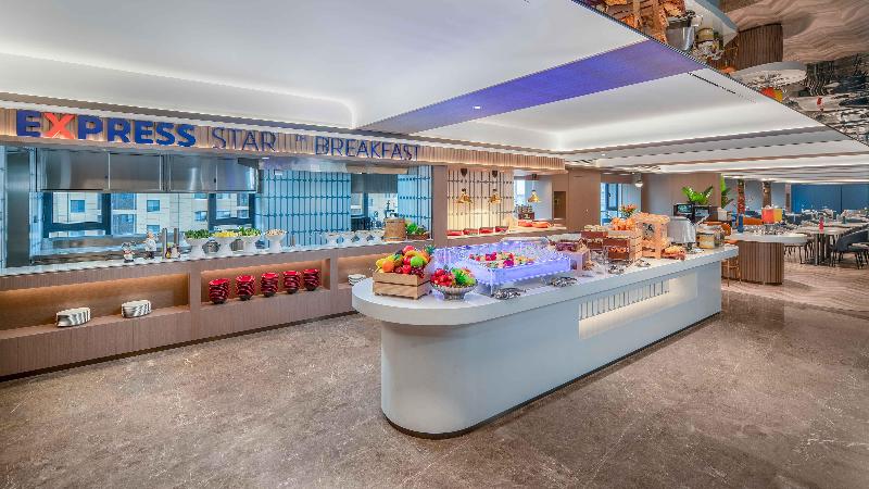 Holiday Inn Express Xi An Fengdong image