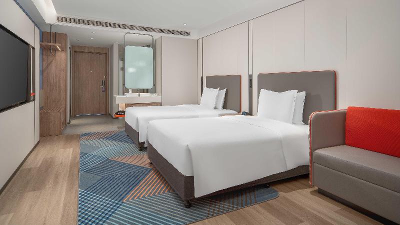 Holiday Inn Express Xi An Fengdong image