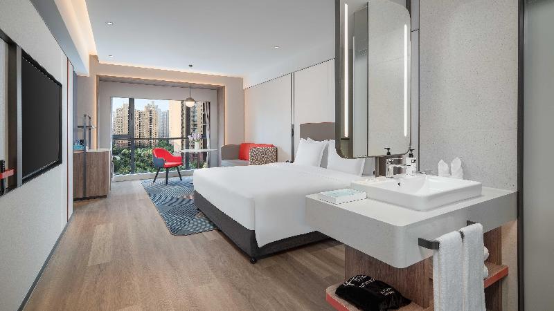 Holiday Inn Express Xi An Fengdong image