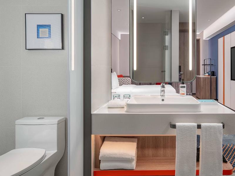 Holiday Inn Express Xi An Fengdong image
