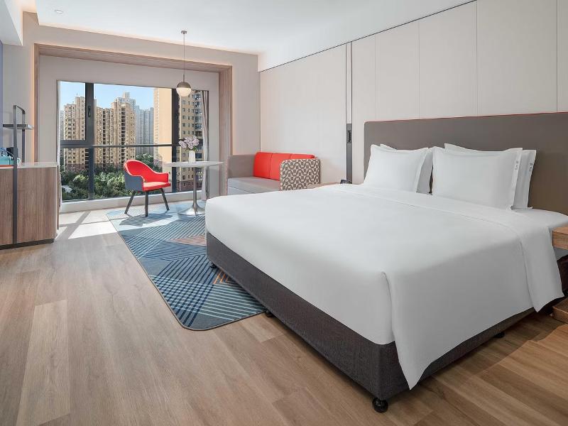 Holiday Inn Express Xi An Fengdong image