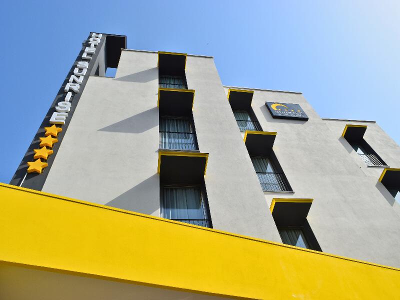 Sunrise Hotel image