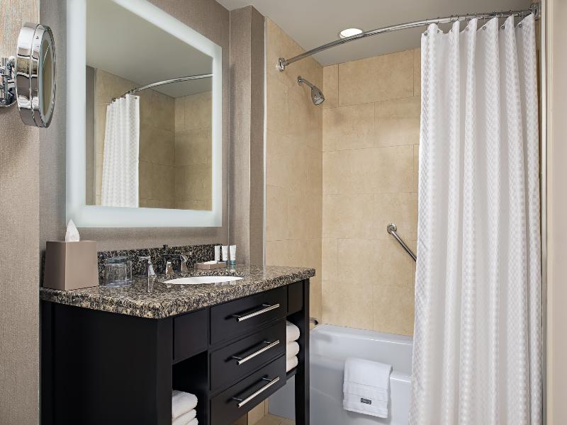 Westin Montreal image