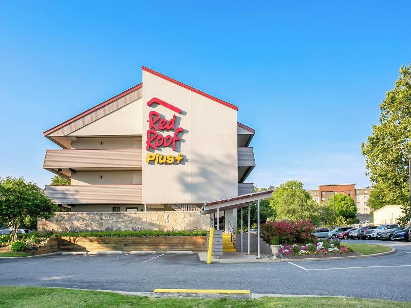 Red Roof PLUS+ Baltimore-Washington DC/BWI Airport image