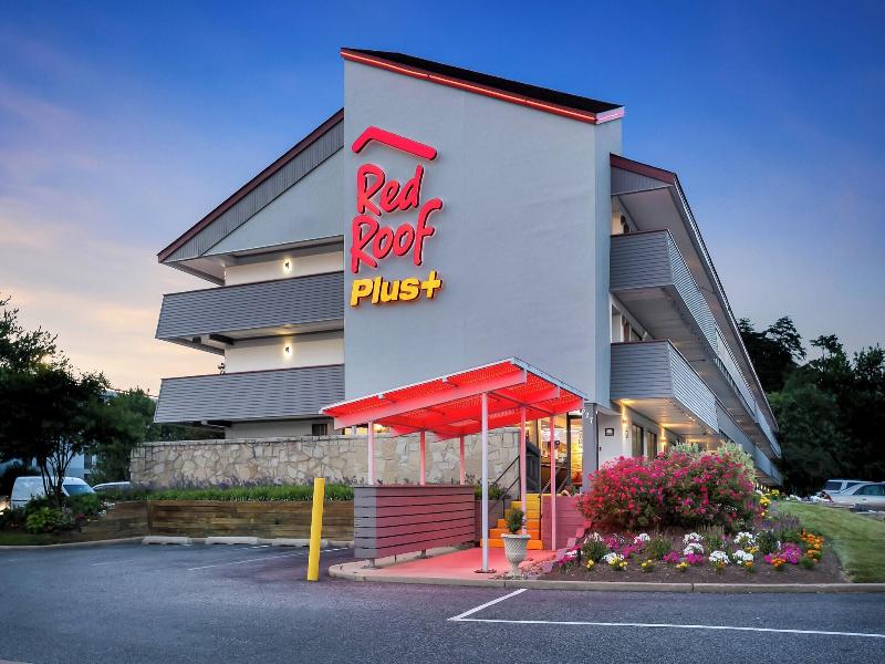 Red Roof PLUS+ Baltimore-Washington DC/BWI Airport image
