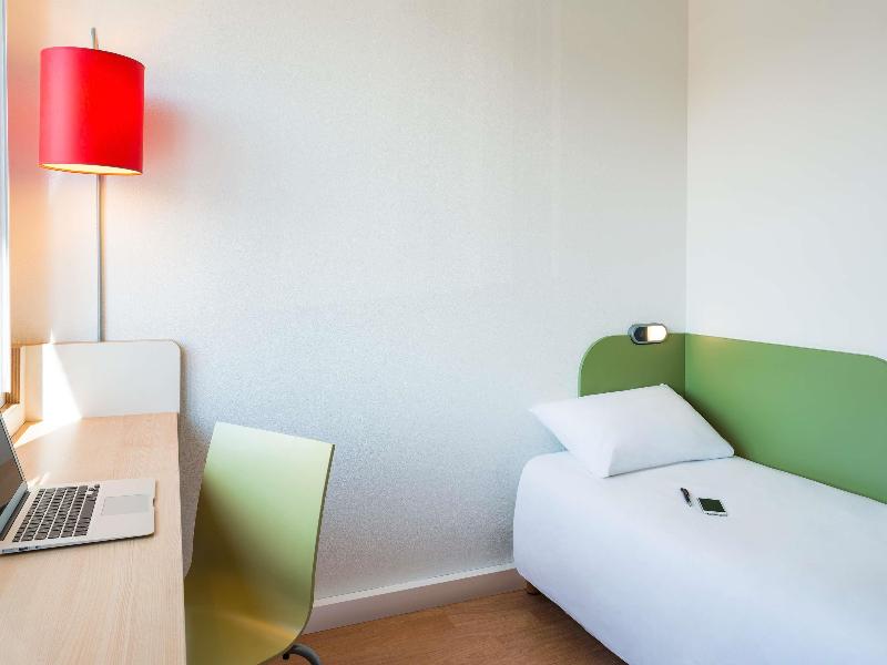 Ibis Budget Lyon Centre Gare Part Dieu image