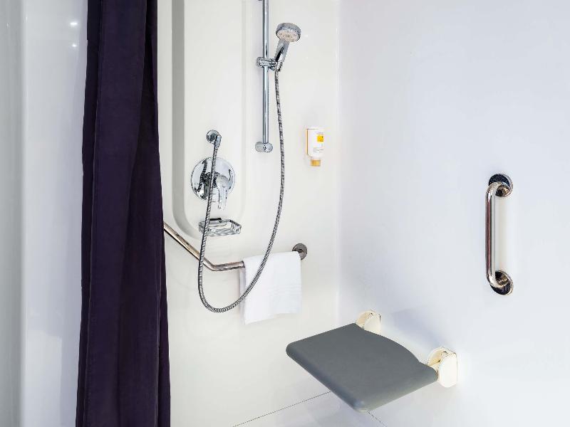 Ibis Budget Lyon Centre Gare Part Dieu image