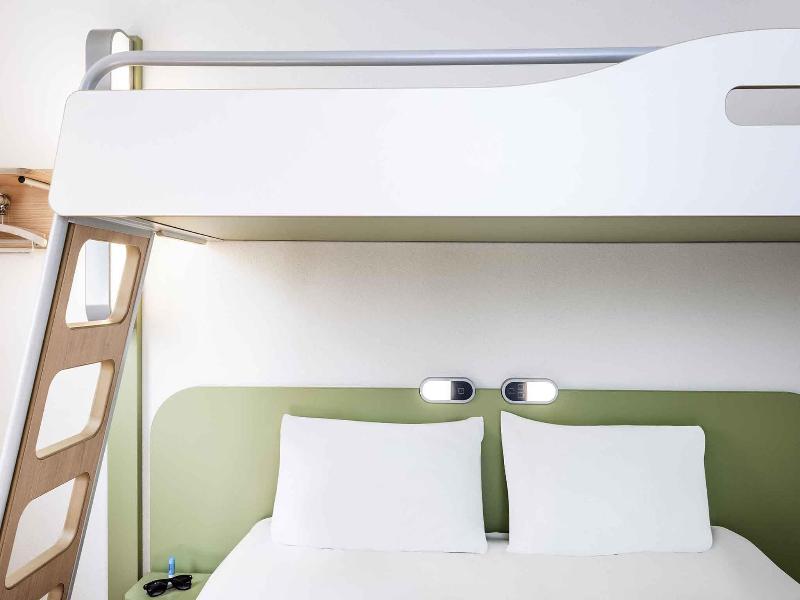 Ibis Budget Lyon Centre Gare Part Dieu image