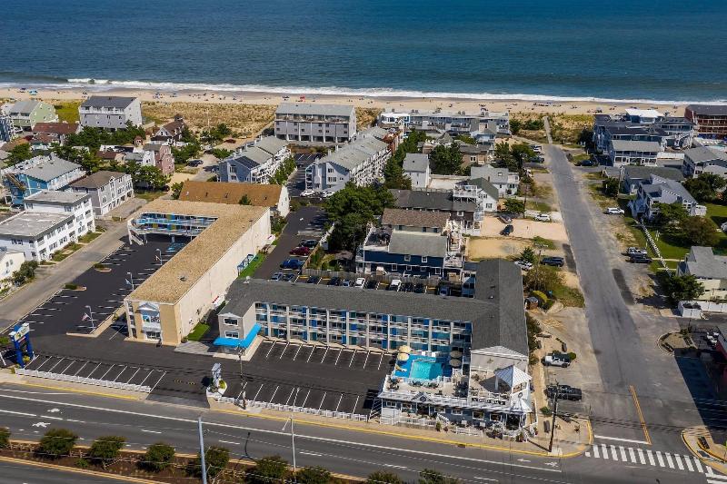 Atlantic Oceanside Dewey image