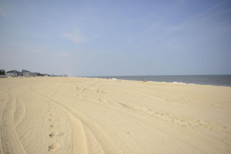 Atlantic Oceanside Dewey image